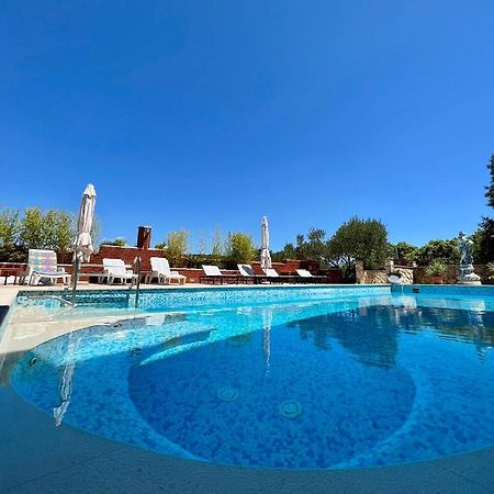 Apartamento Gorana Apartman With Swimming Pool Jelsa  Exterior foto