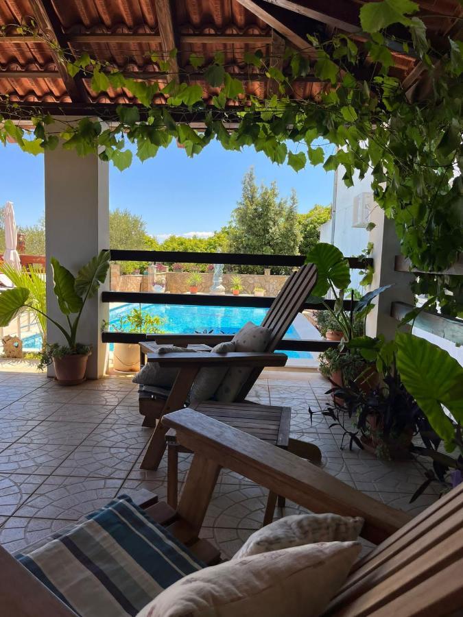 Apartamento Gorana Apartman With Swimming Pool Jelsa  Exterior foto