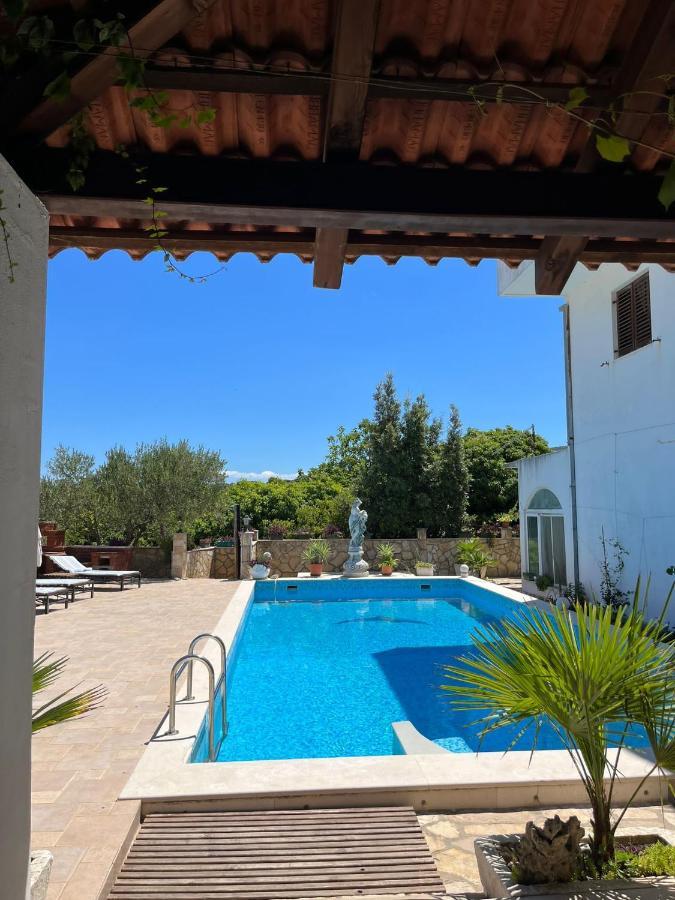 Apartamento Gorana Apartman With Swimming Pool Jelsa  Exterior foto