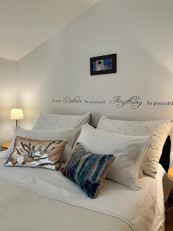 Apartamento Gorana Apartman With Swimming Pool Jelsa  Exterior foto